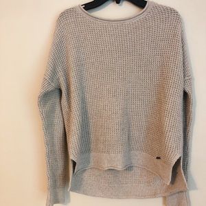 tan hollister sweater
